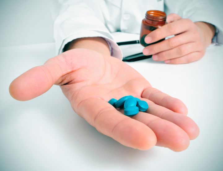 pills-in-hand
